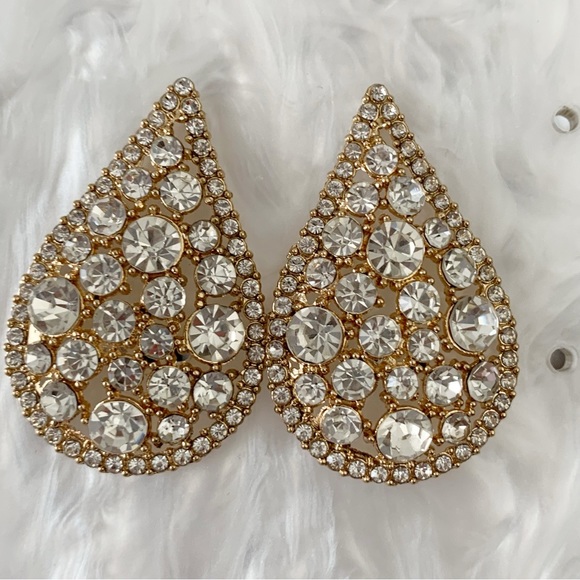 Sparkling clear rhinestone large teardrop shaped post earrings wedding formal - Picture 3 of 9